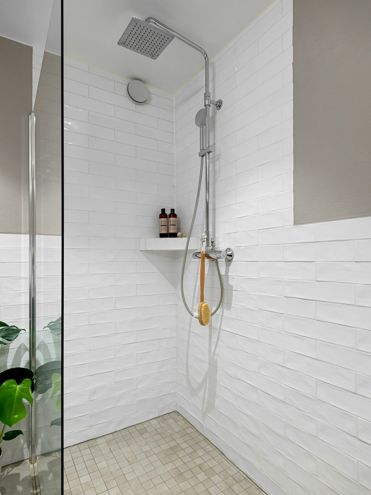 Shower glass that stays clear.